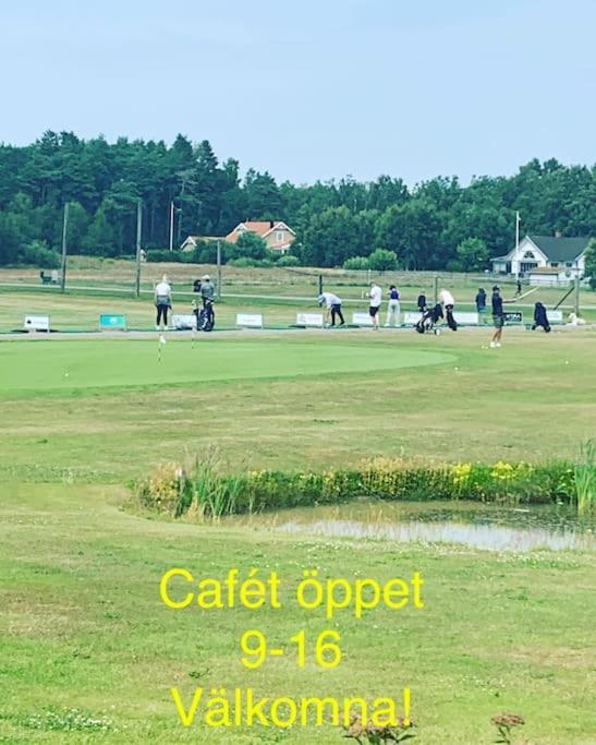 Attefallhus Blixtorps Golfbana فاربرغ المظهر الخارجي الصورة